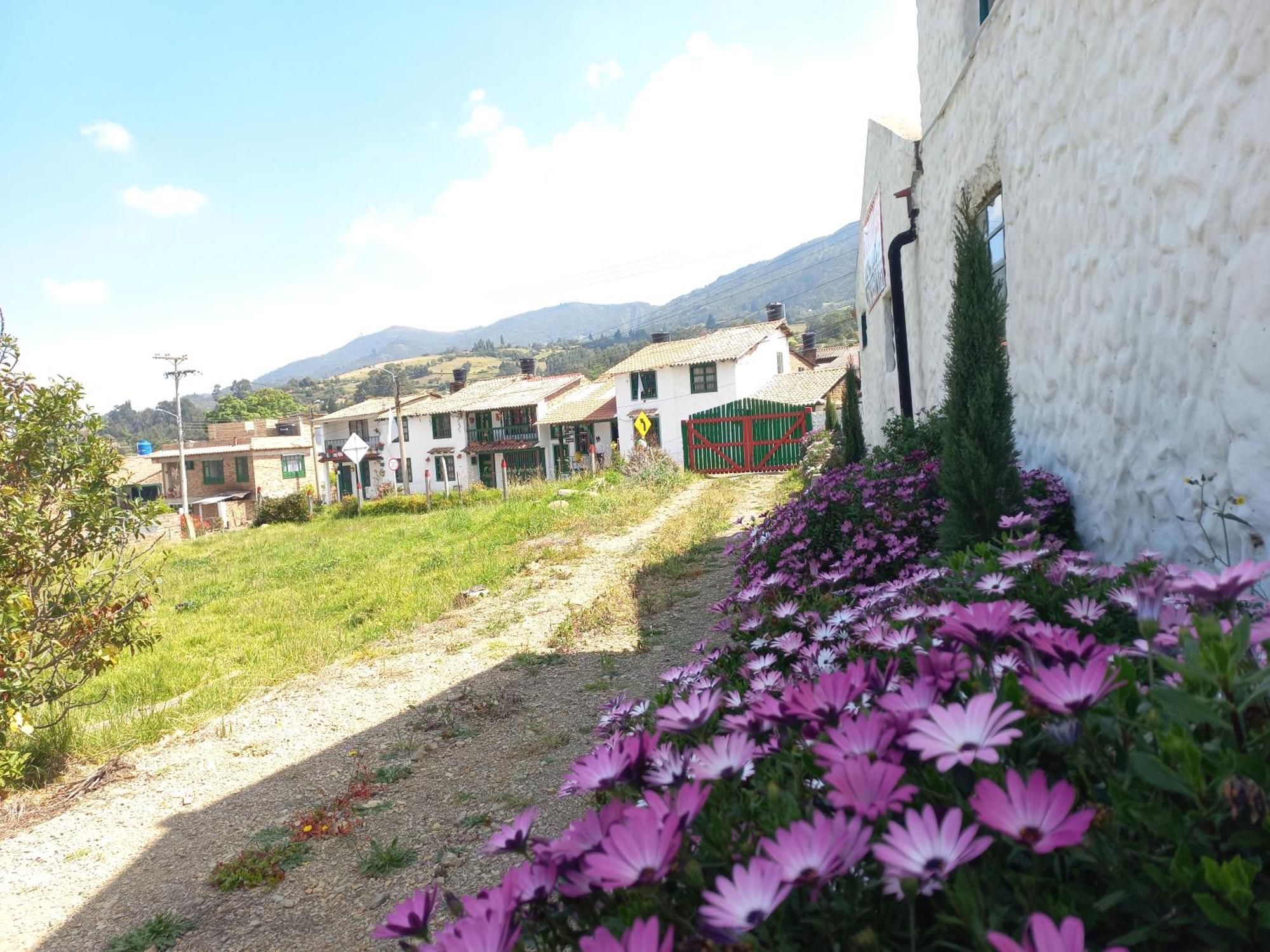Hospedaje Y Camping Del Rio Monguí Exterior foto